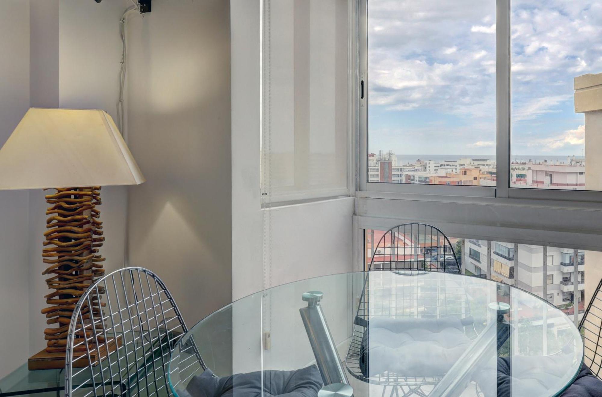 Con Vistas Y Terraza En Apartamento