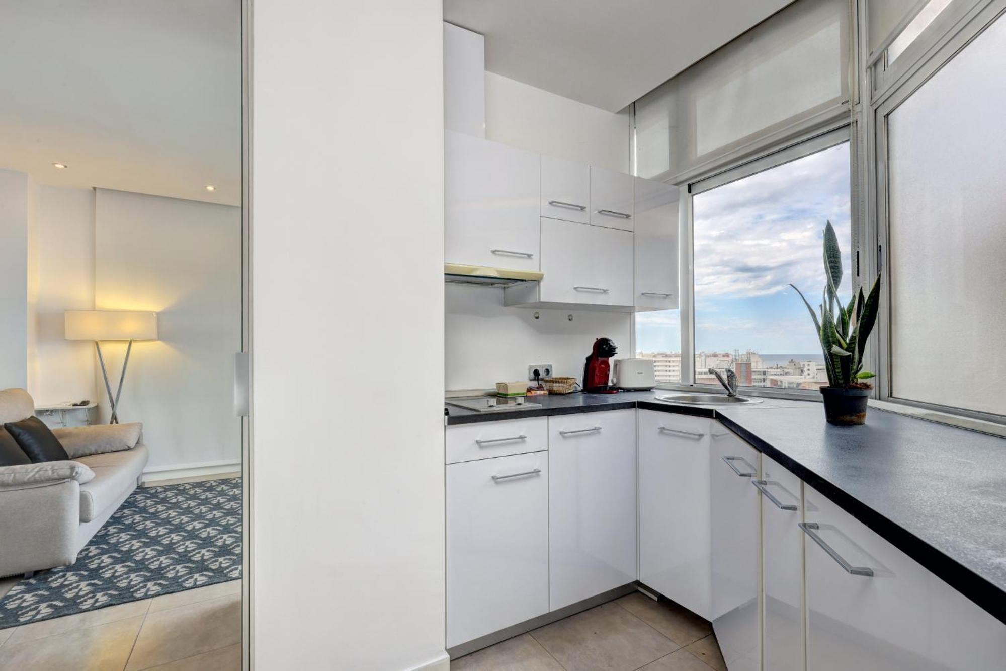 Con Vistas Y Terraza En Appartement Marbella